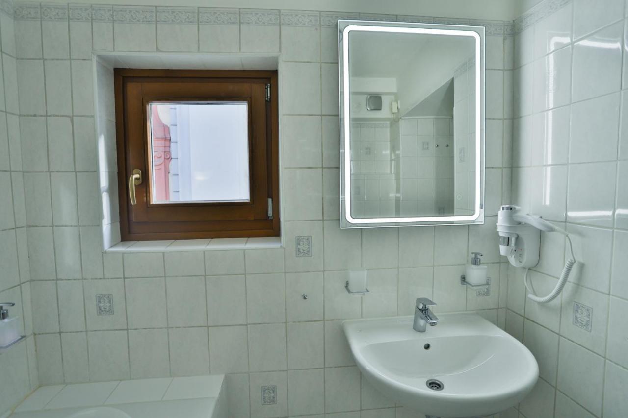 U Schnellu Hotel ปราก ภายนอก รูปภาพ